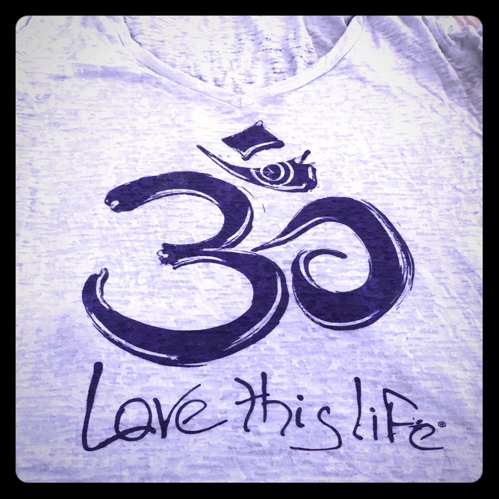 Love This Life long sleeved t-shirt